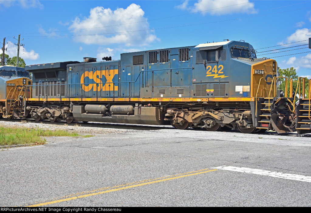 CSXT 242 M692-04